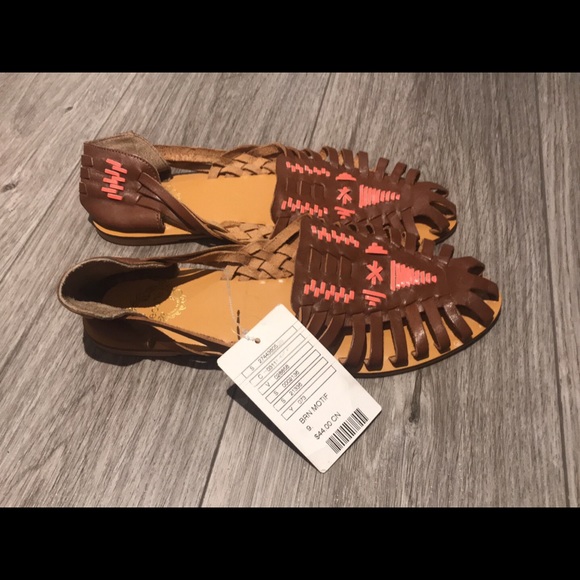 NWT Urban outfitters leather slip on shoes sandal - Picture 2 of 2